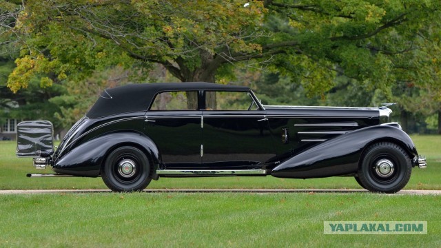 10 самых дорогих автомобилей аукциона Mecum за 2022 год.