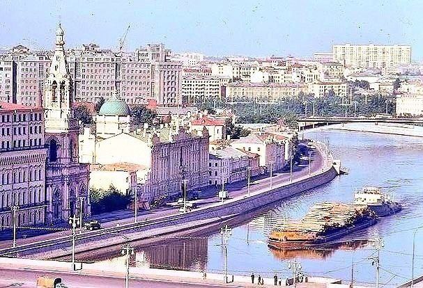 Москва и москвичи. Двадцатый век. 02.09.25