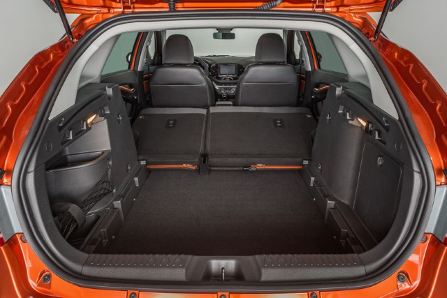 LADA Vesta SW Cross: интерьер представлен официально