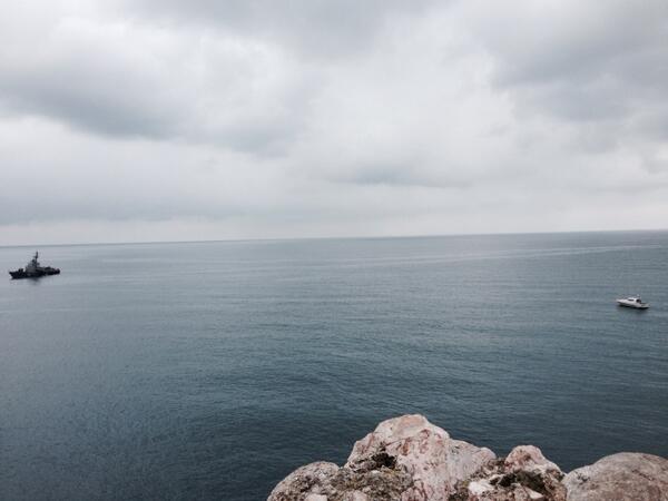 В Крыму захвачены Совмин и Верховная рада, официальных заявлений еще не было