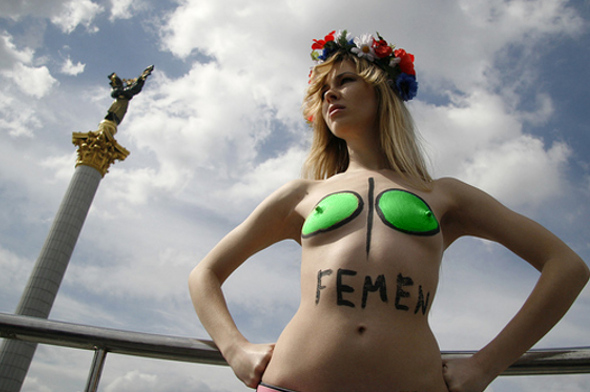 Протесты против однополых браков во Франции