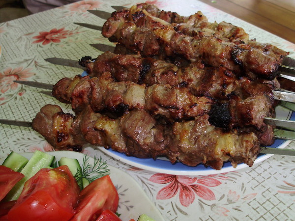 Зачем мариновать шашлык с научной точки зрения