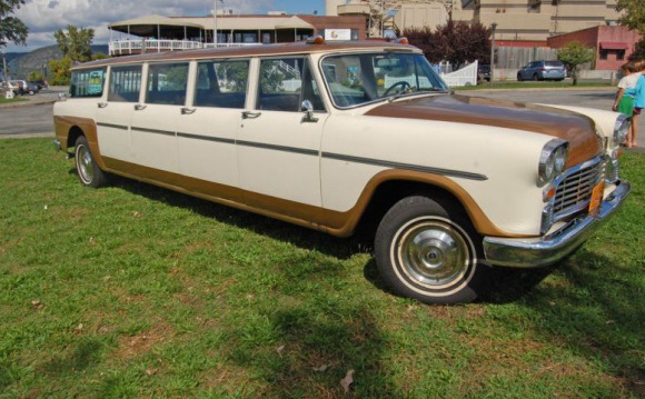 Игра на ЯПе: Угадай АВТО-8