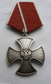 Топ-5 самых эпатажных военных мундиров