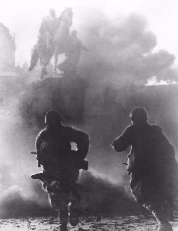 Великая Отечественная в фотографиях-9