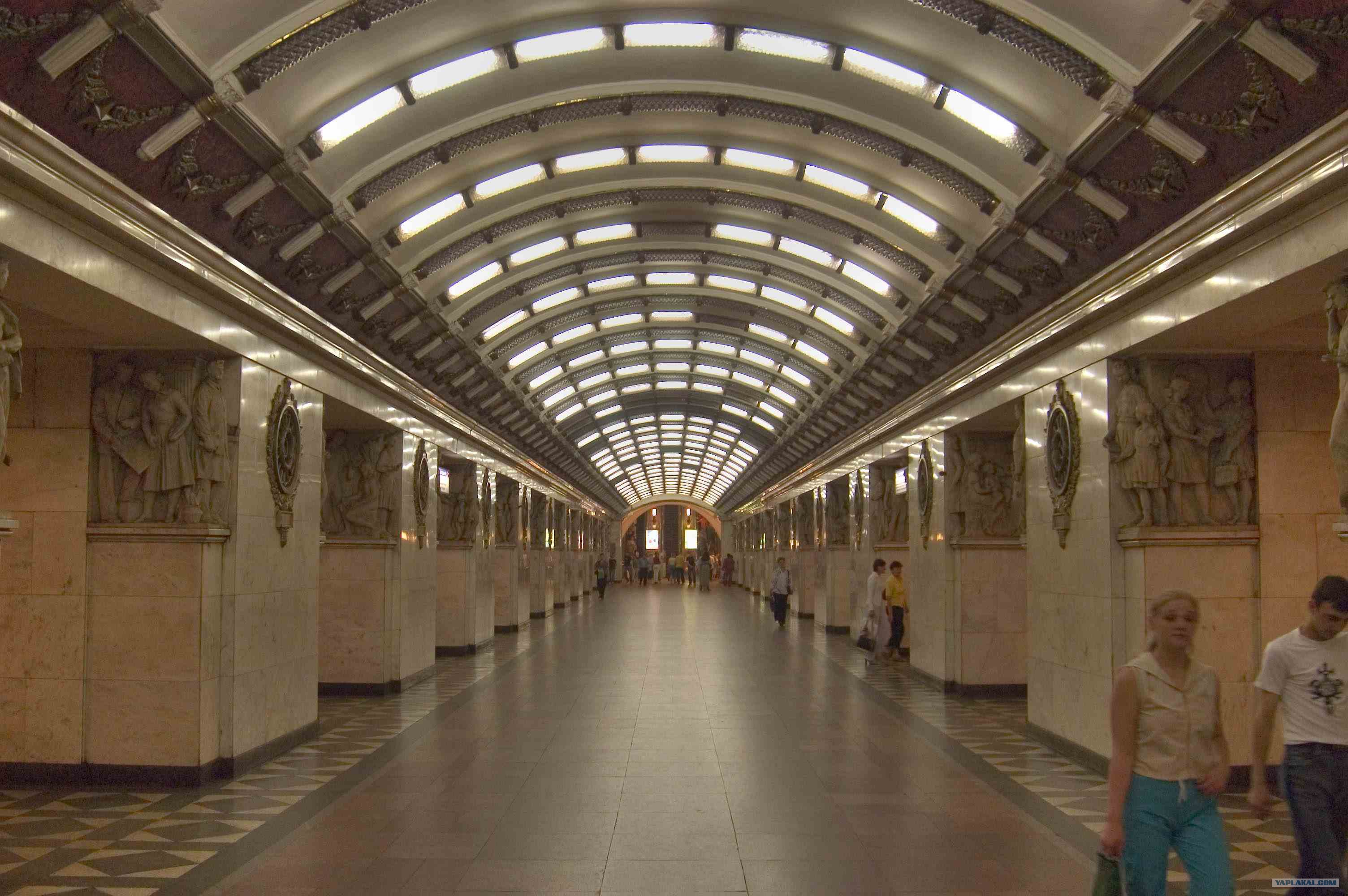 чем поразили иностранцев фотографии пустых станций метро. Смотреть фото чем поразили иностранцев фотографии пустых станций метро. Смотреть картинку чем поразили иностранцев фотографии пустых станций метро. Картинка про чем поразили иностранцев фотографии пустых станций метро. Фото чем поразили иностранцев фотографии пустых станций метро