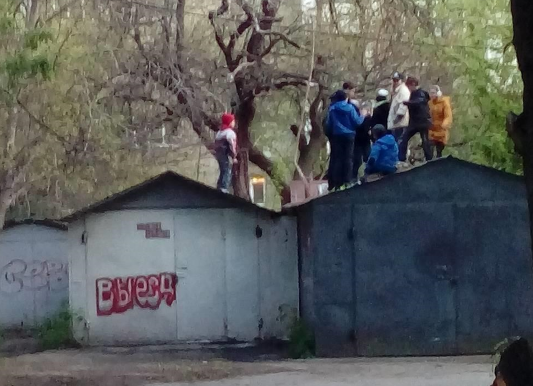 Надувной гараж и тест на прочность