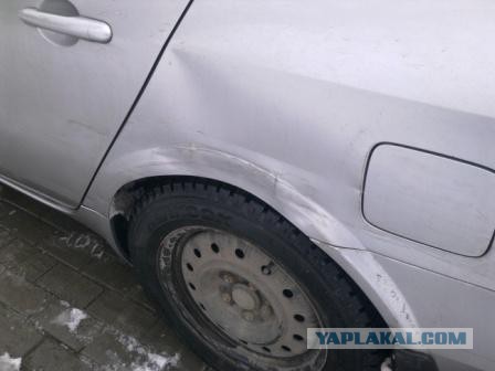 "Поцелуй" гармошкой у бензобака