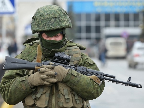 Украина запретила въезд мужчинам из РФ.