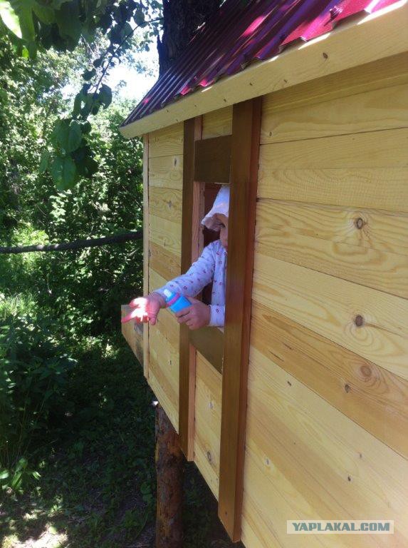 Домик для дочек