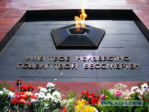 Умер я, но на коленях не стоял...