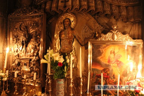 Археологи вскрыли гроб Христа