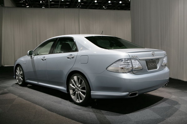 Toyota Crown Hybrid 2007