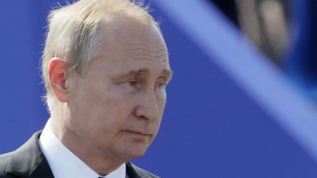 Он очень крутой мужик у нас. Президент России!