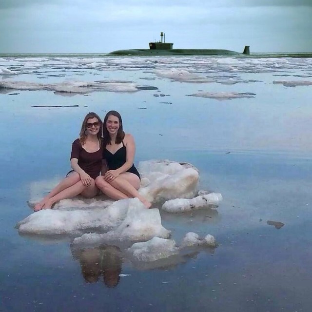 Жизненно, иногда черно, вобщем как попало