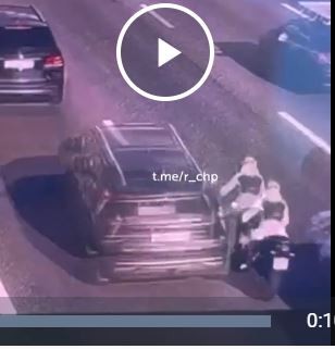 Плачет девушка в Инстаграме...