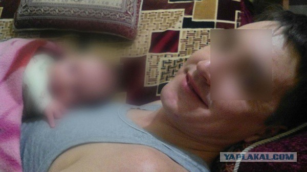 У станции метро «Октябрьское поле» собралось более 100 националистов