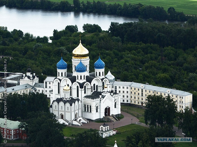 Монастырь г дзержинский московской. Монастырь г дзержинский московской. Дзержинский монастырь николо угрешский. Монастырь в дзержинске николо угрешский. Николо-угрешский монастырь московская область, город дзержинский.
