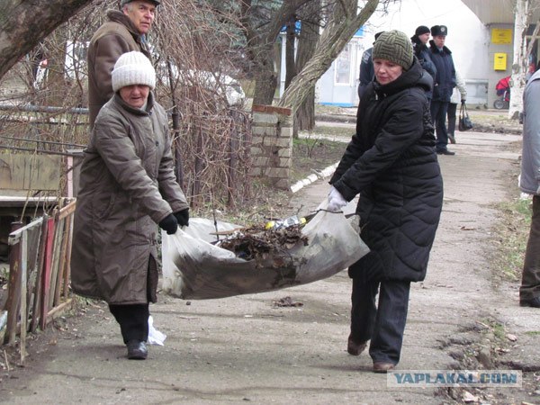 Берите на вооружение, народ объединился!