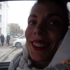 Многодетный отец узнал, что только один ребенок в семье его, и выгнал остальных детей и жену