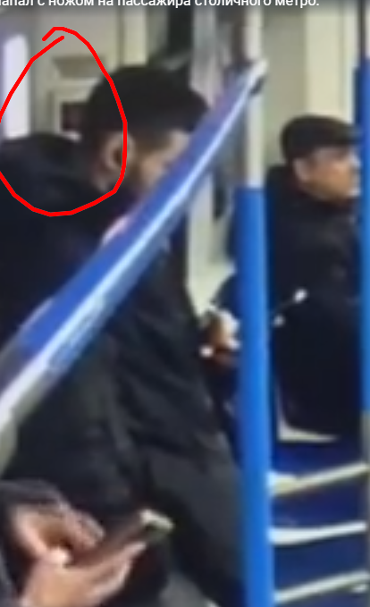 Мужчина напал с ножом на пассажира столичного метро