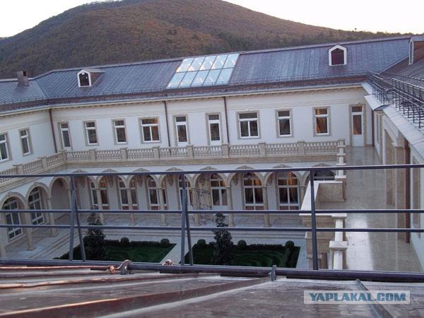 Как украсть курорт