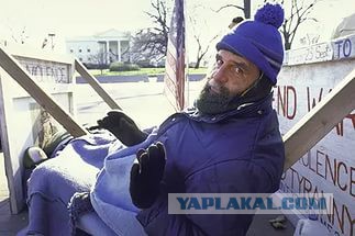 В США утвердили переименование площади у посольства РФ в площадь Немцова