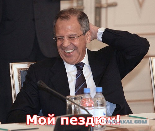 Конькобежец Даниил Алдошкин показал неприличный жест после победы над американцами