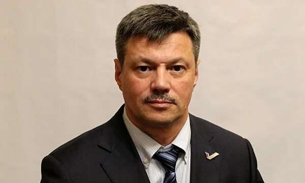 Один против президиума Ассоциации перевозчиков.