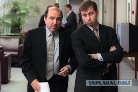 Песков прокомментировал появление неизвестного спутника с Путиным