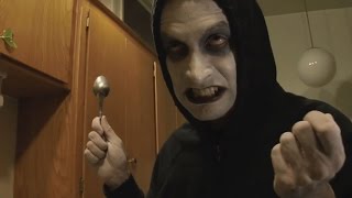 В Питере пара собачников убила вилкой прохожего, который сделал им замечание