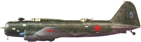 Подъем поисковиками советского самолета ДБ-3 из болота