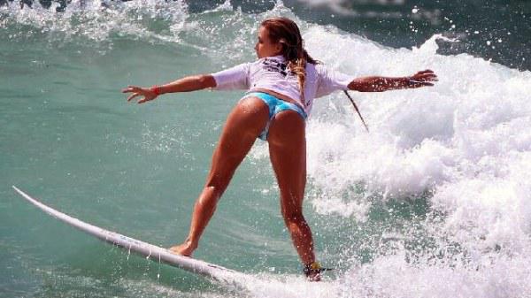Лига серфинга запретила снимать ягодицы спортсменок крупным планом