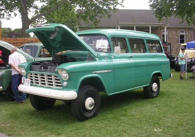 История легенды. Chevrolet Suburban