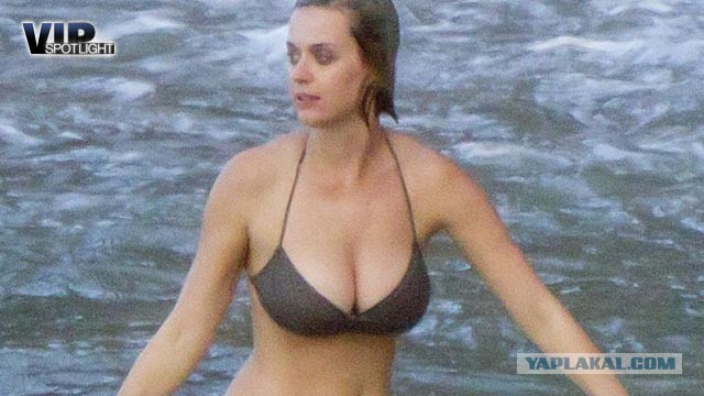 Почему певица Кэти Перри больше не прыгает в толпу