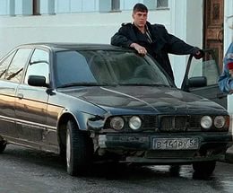 18 самых запоминающихся автомобилей из мира кино