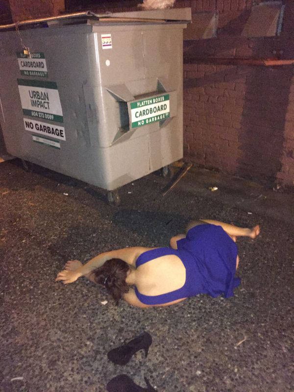 Неприятности случаются и у девушек