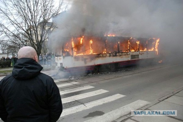 Не курите в трамваях