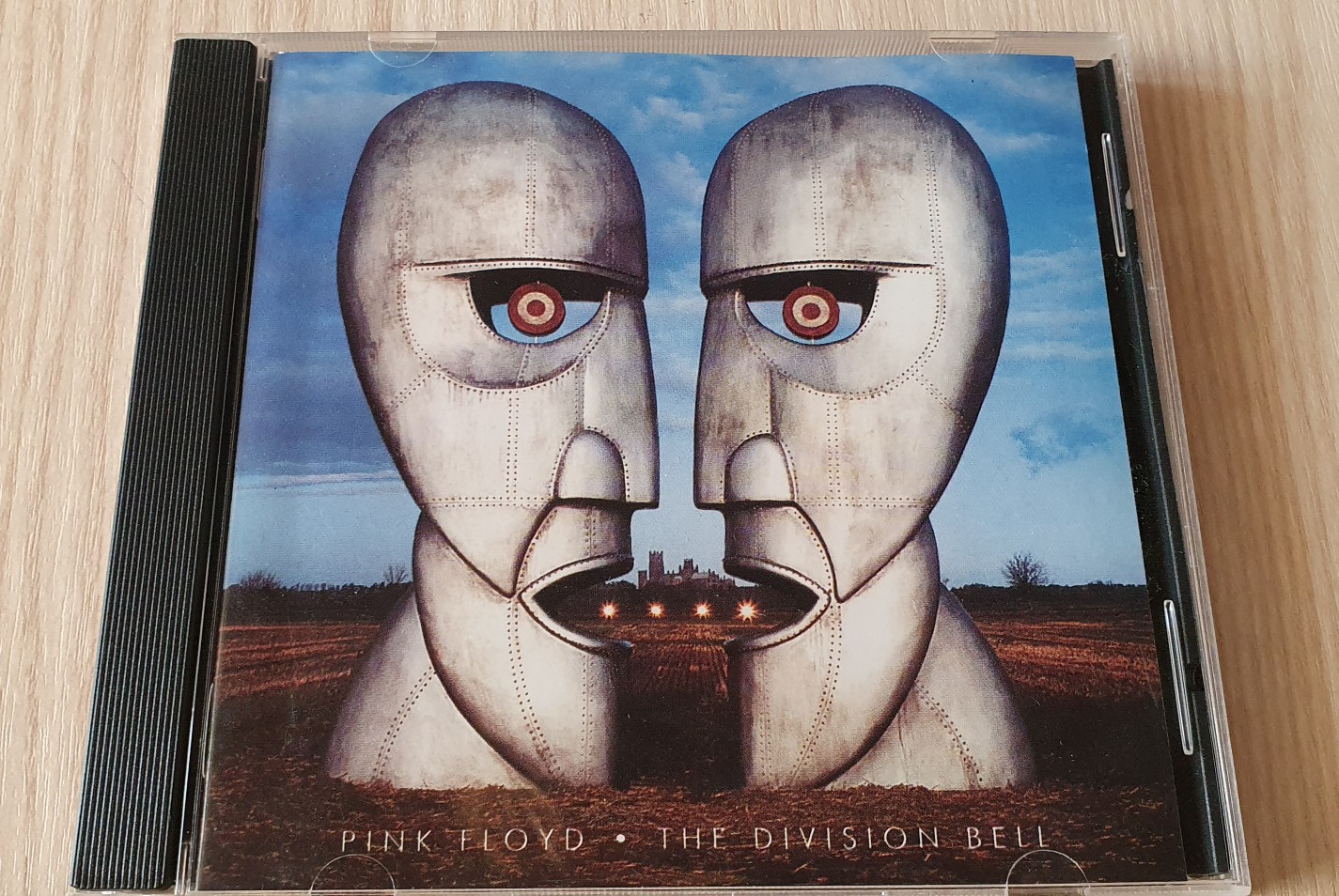 Pink Floyd the Division Bell обложка CD