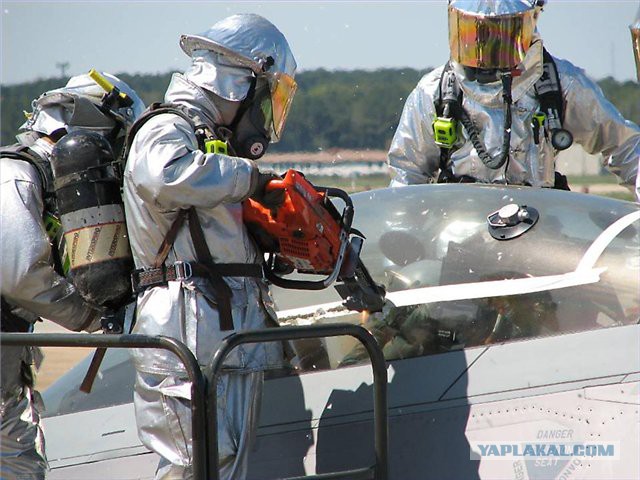 F-22 будет называться самолётом... (GIF)