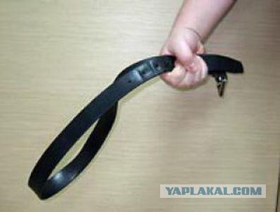 Малолетки угрожают проломить "кабину"