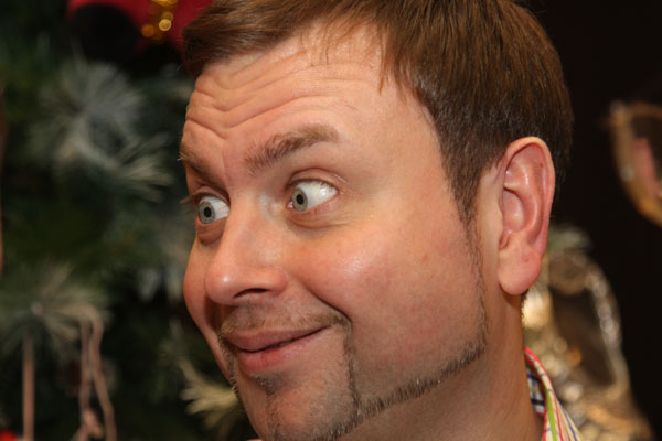 Британец подвергся насилию в кустах