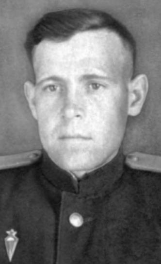 Три боевых вылета младшего лейтенанта Пудова, 1944 год.Даже без Звезды Героя он им, безусловно, является.