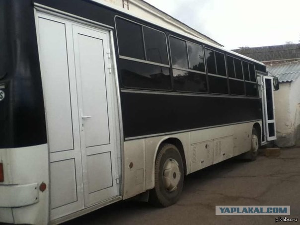 В Новосибирске в электричке установили пластиковое окно