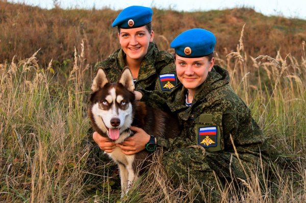 Красит ли форма женщину? 22 варианта