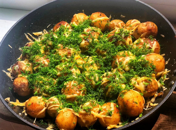 Белорусы поделились способом приготовления картошки по-деревенски вкуснее, чем в фастфуде
