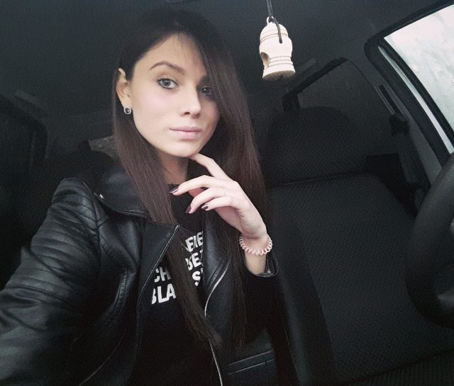 Фото девушек из социальных сетей