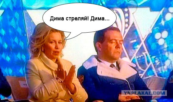 Мужик раскатал хулиганов на катке