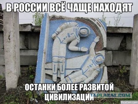 Движение шагающего экскаватора весом более 700 тонн по дороге в Свердловской области