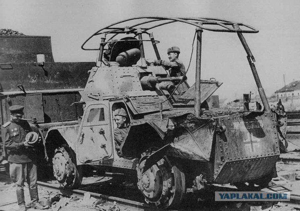 Танки.